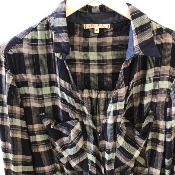 Willow & Clay Women’s Plaid Crossover Shirt Sz M - Picture 6 of 16